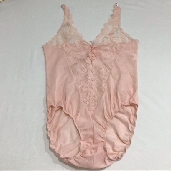 Formfit Rogers Vintage Baby Pink Bodysuit Mushroom Style Size 34/12 - Picture 13 of 14